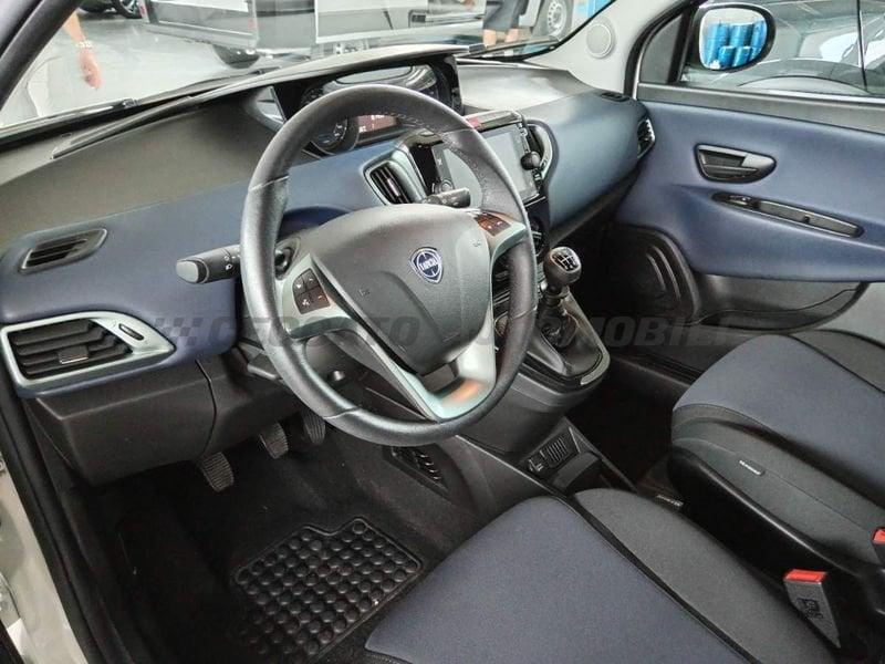Lancia Ypsilon Ypsilon 1.0 firefly hybrid Platino s&s 70cv