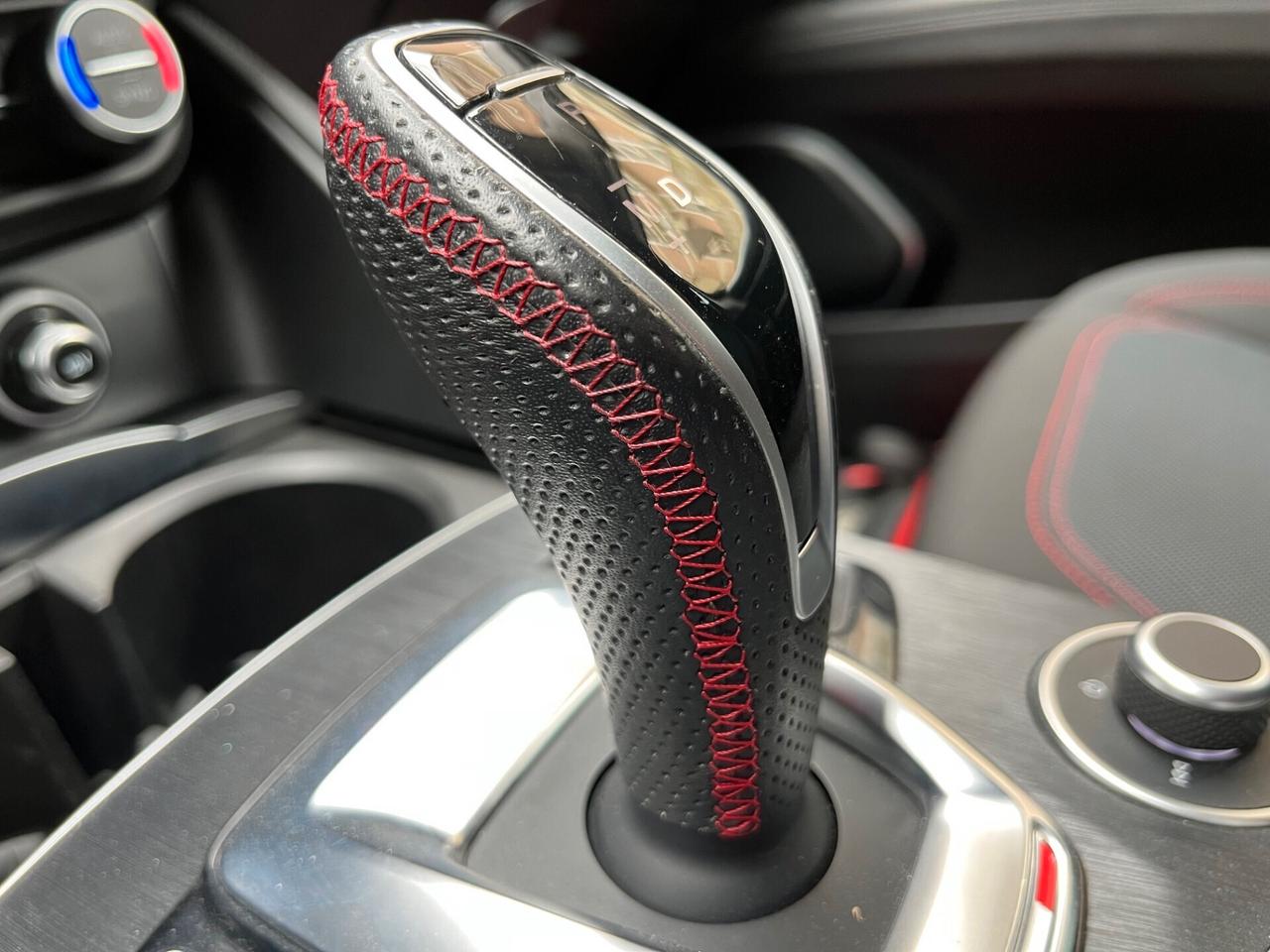 Alfa Romeo Stelvio 2.2 Turbodiesel 190 CV AT8 Q4 Business