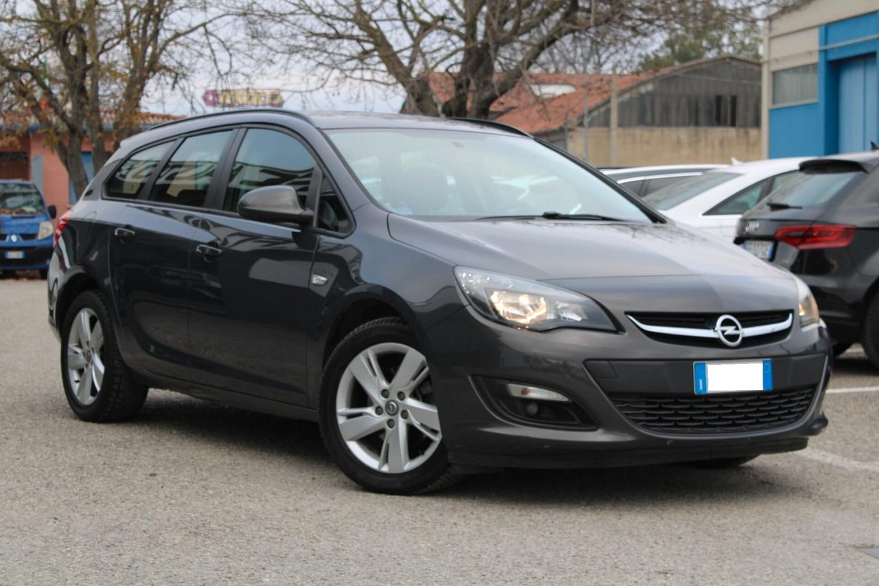 Opel Astra 1.7 CDTI 110CV Sports Tourer Cosmo