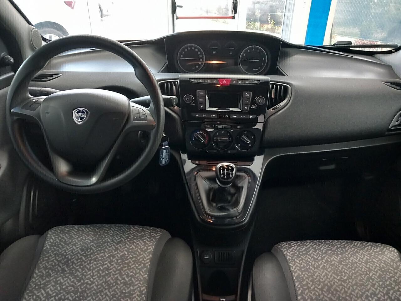 Lancia Ypsilon 1.2 69 CV 5 porte GPL Ecochic Gold