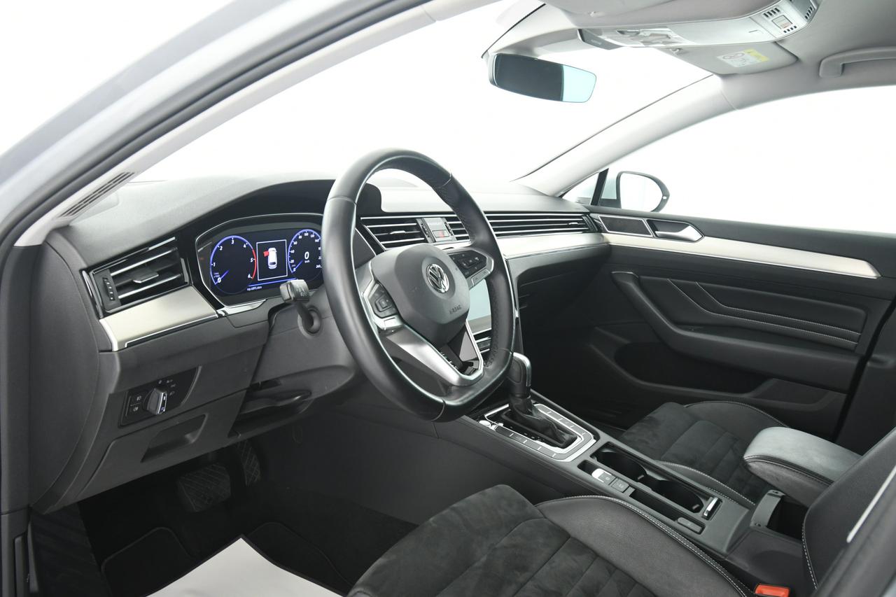 VOLKSWAGEN Passat Variant 2.0 tdi Executive 190cv dsg ACC+APP CONNECT+ALCANTARA