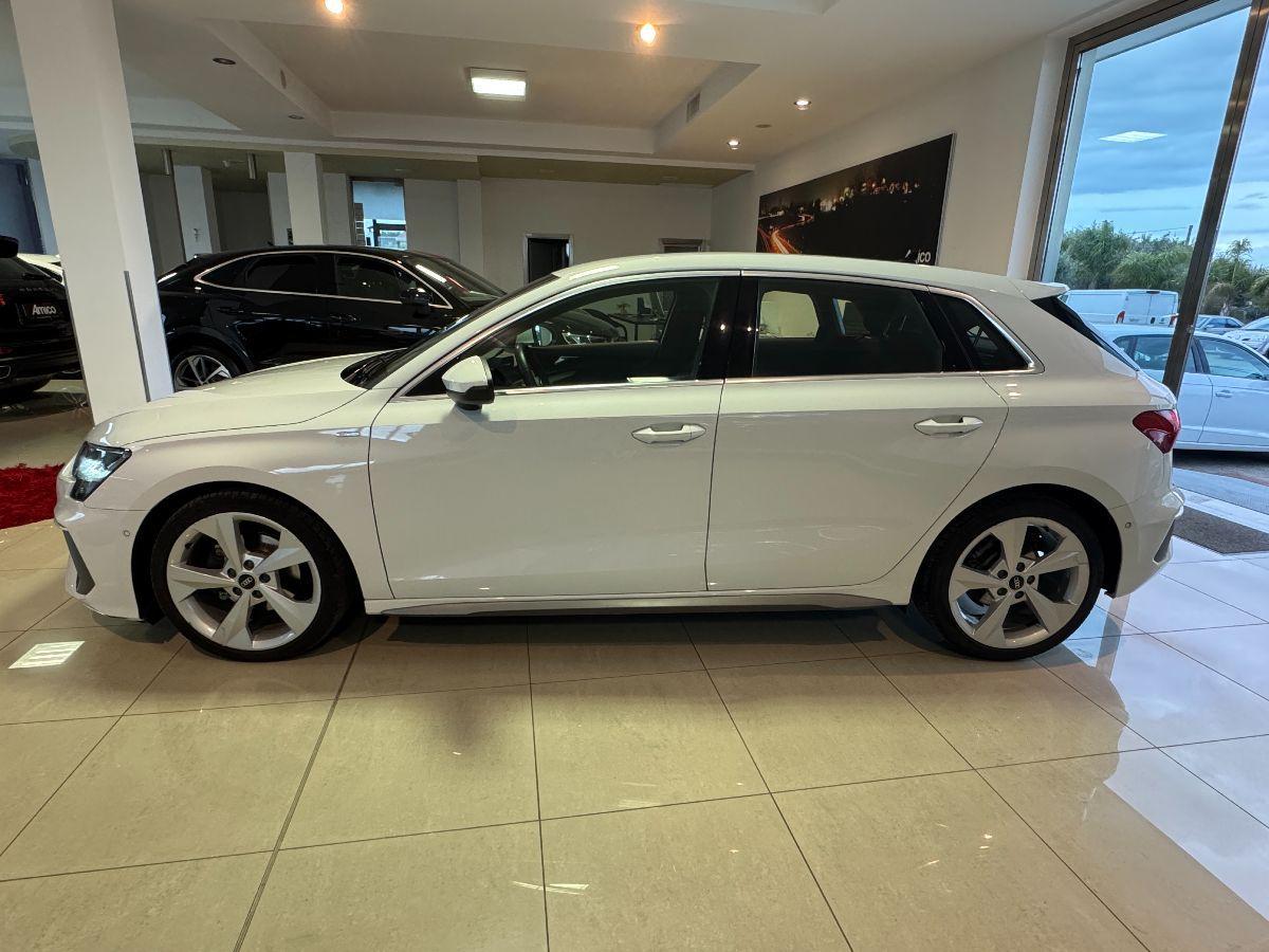 AUDI A3 SPB 30 TDI 116 CV S-tronic S-line/Cockpit
