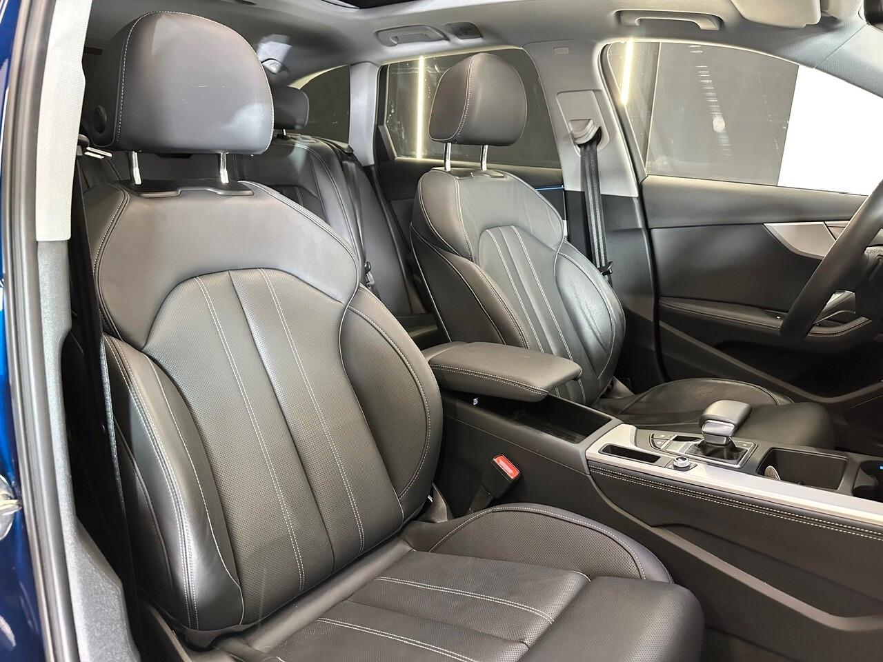 Audi A4 allroad 2.0 204 CV Identity Contrast Full 2024