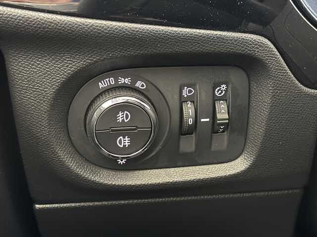 Opel Corsa 1.5 D 100 CV Elegance