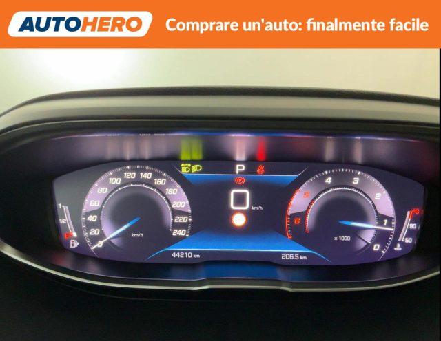 PEUGEOT 3008 BlueHDi 130 EAT8 Allure Pack