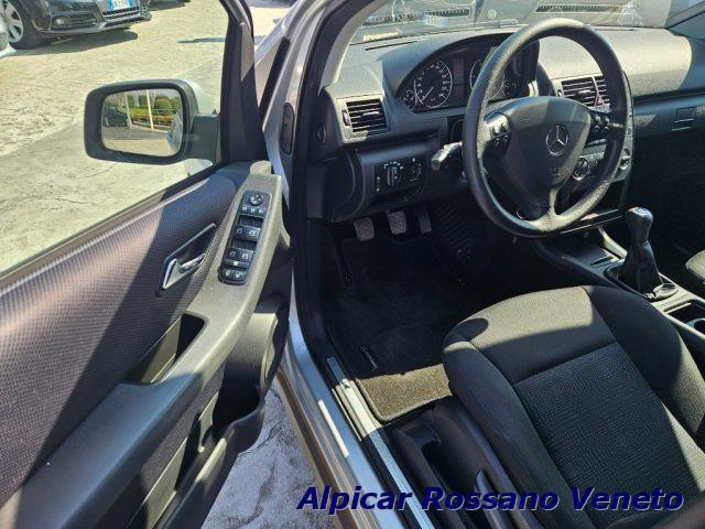 MERCEDES-BENZ A 180 CDI Elegance