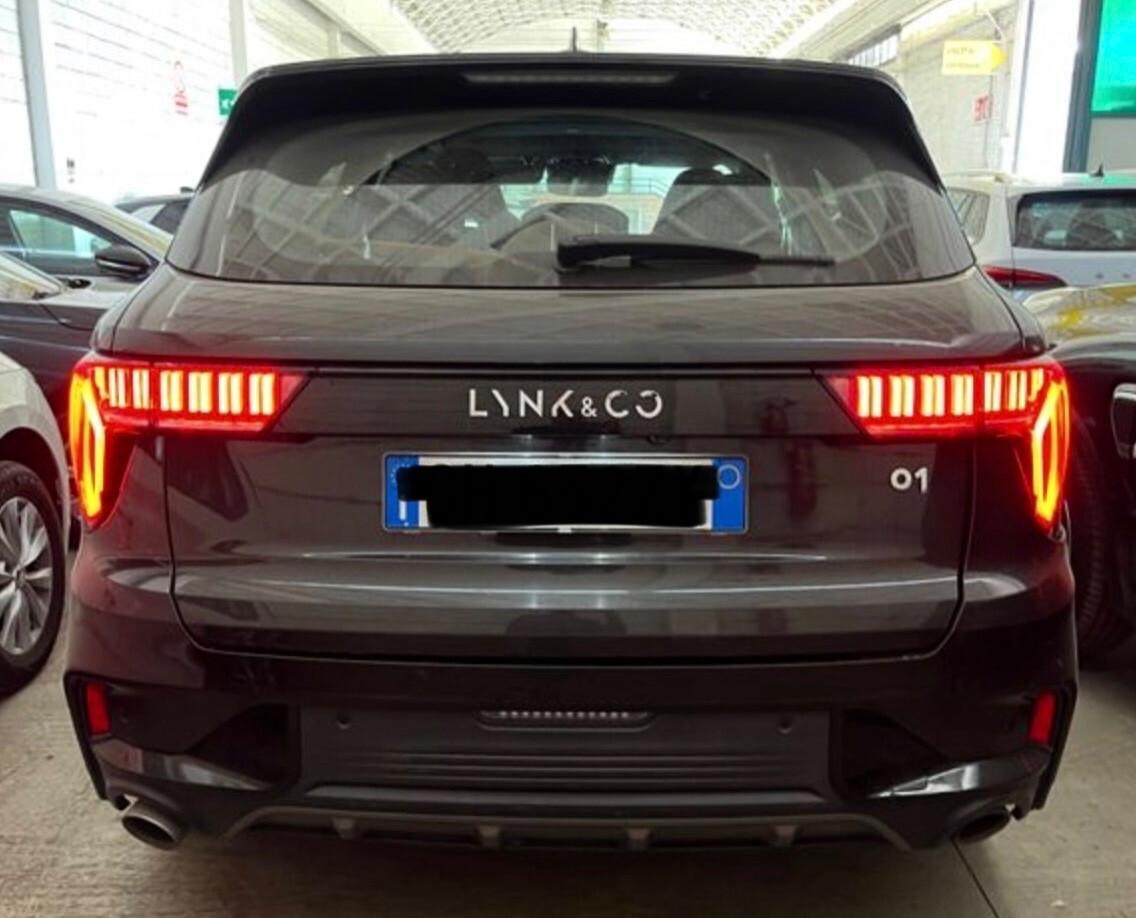 Lynk&co 01 PHEV