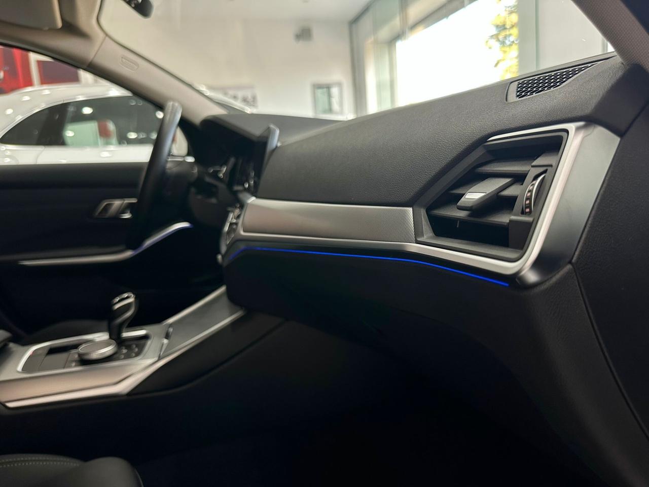 BMW 318 d 48V Touring Sport LED AMBIENT