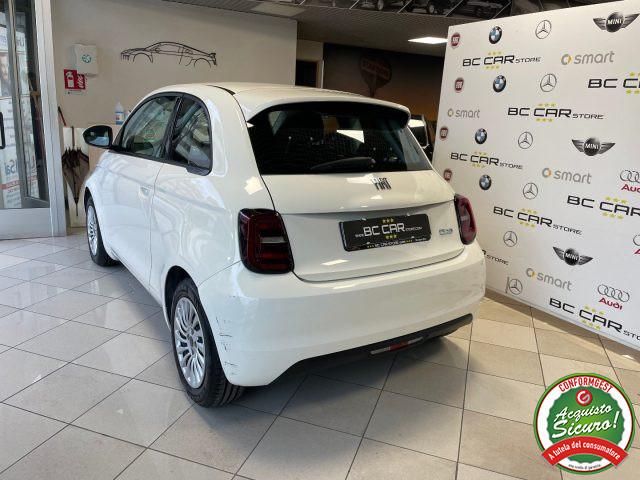 FIAT 500e 43 kWh *Km 29.989*