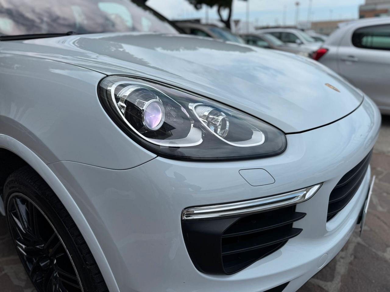 Porsche Cayenne 3.0 Diesel Platinum Edition