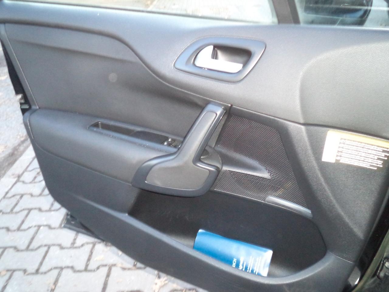 Ds DS4 4 1.6 e-HDi 115 So Chic AUTOMATICA CERCHI DA 18