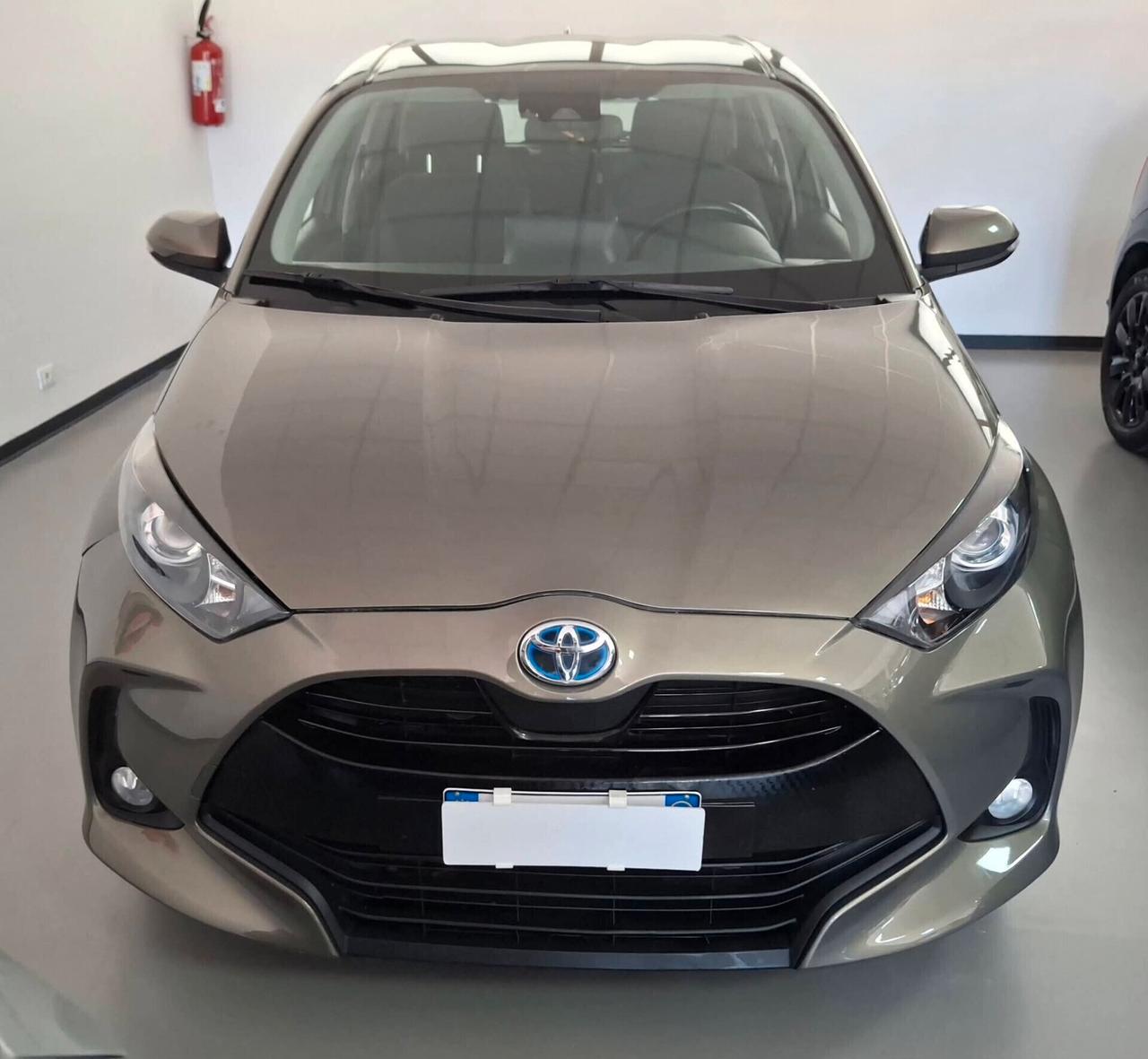 Toyota Yaris 1.5 full Hybrid 5 porte