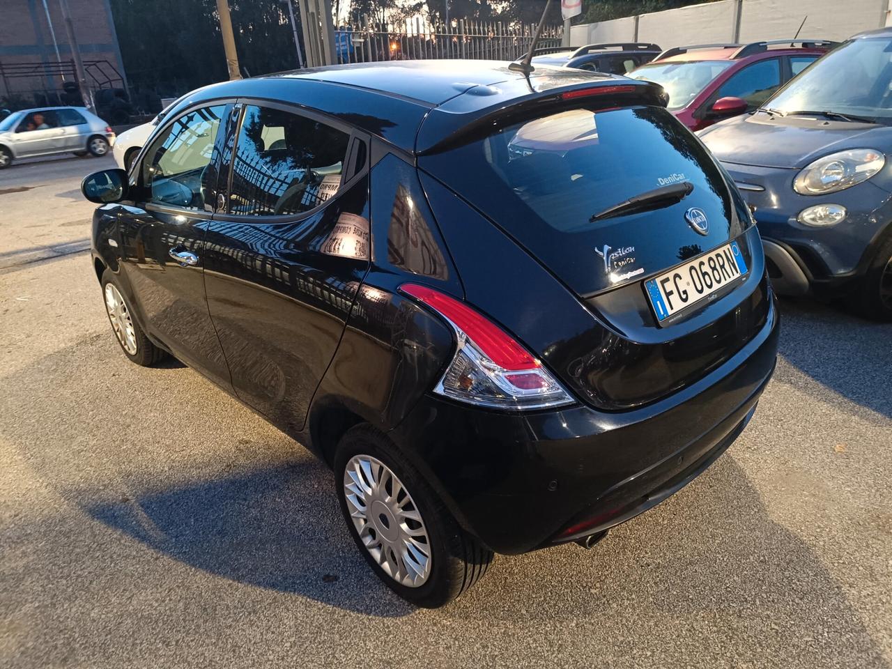 Lancia Ypsilon 1.2 69 CV 5 porte GPL Ecochic Gold