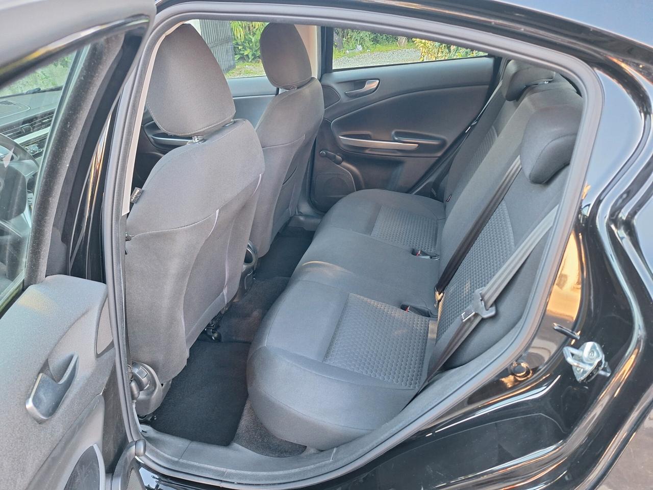 Alfa Romeo Giulietta 1.6 JTDm-2 105 CV Progression