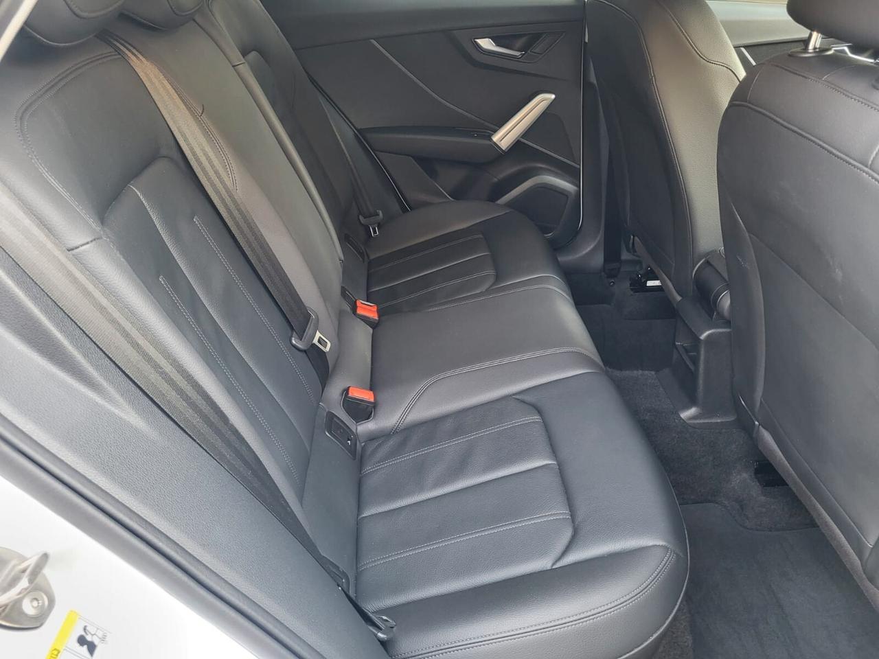 Audi Q2 1600 Tdi S-Line Edition+Fari Led+Audi Connect...