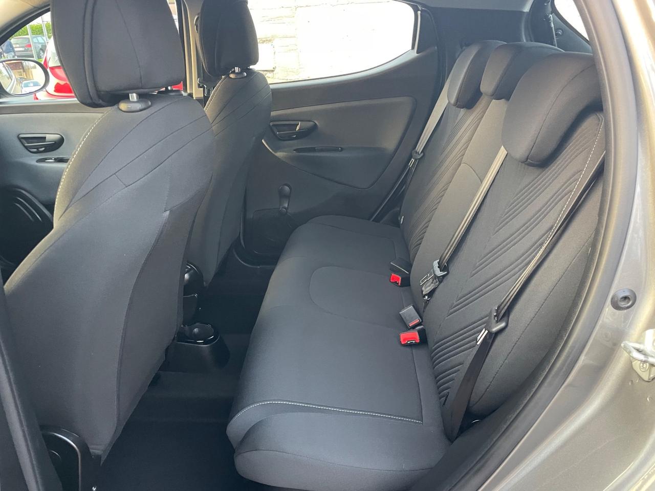 LANCIA YPSILON 1.0 BENZINA 70 (CV) 2022