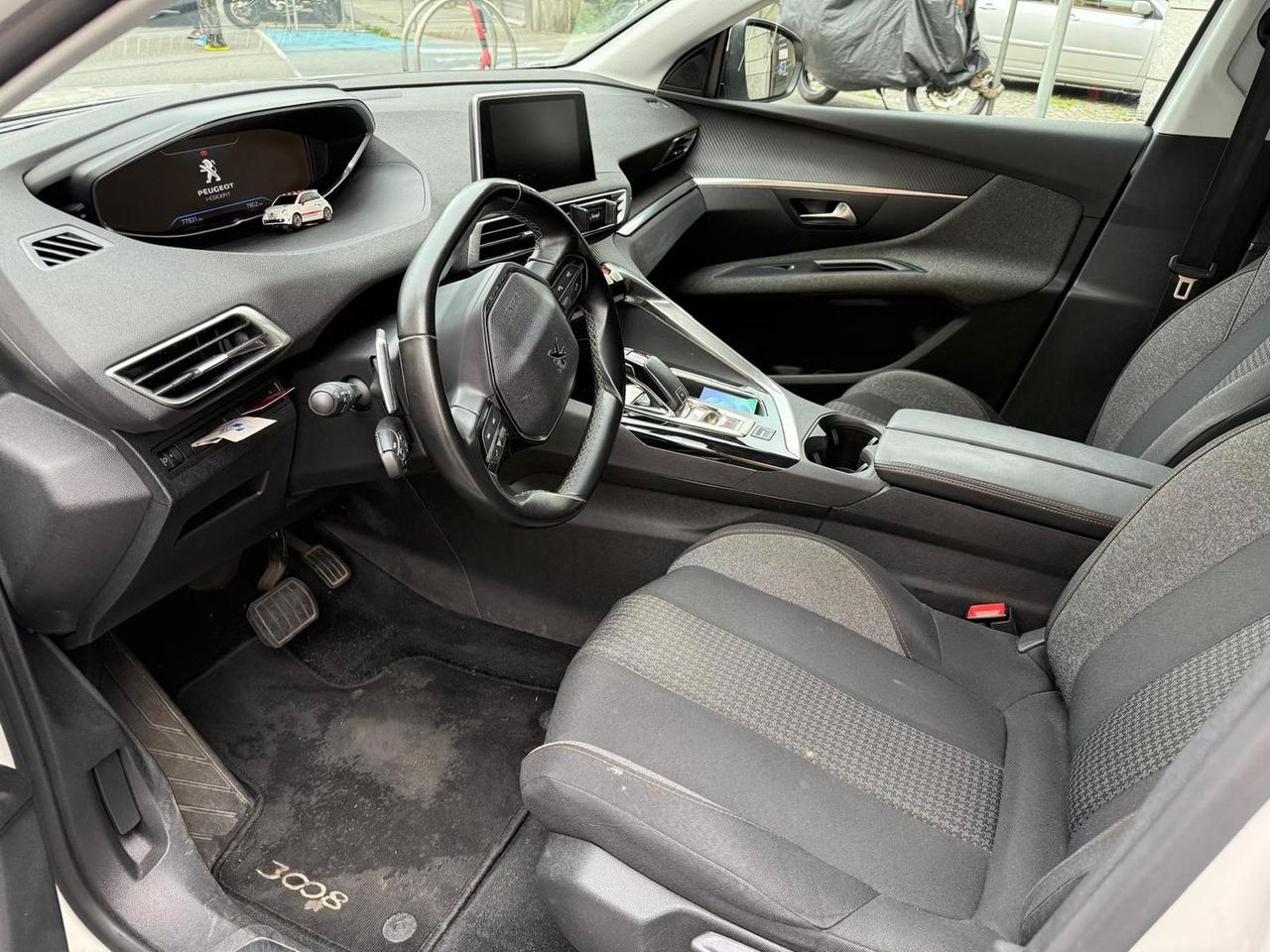 Peugeot 3008 Business 1.5 Blue HDI 130 #5763