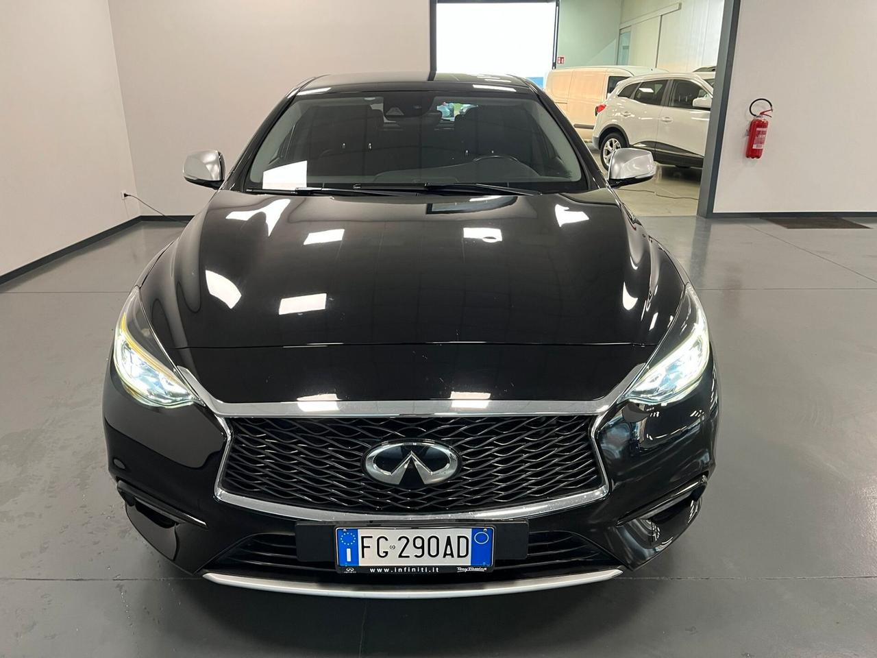 Infiniti Q30 1.5d Business Executive-euro6B
