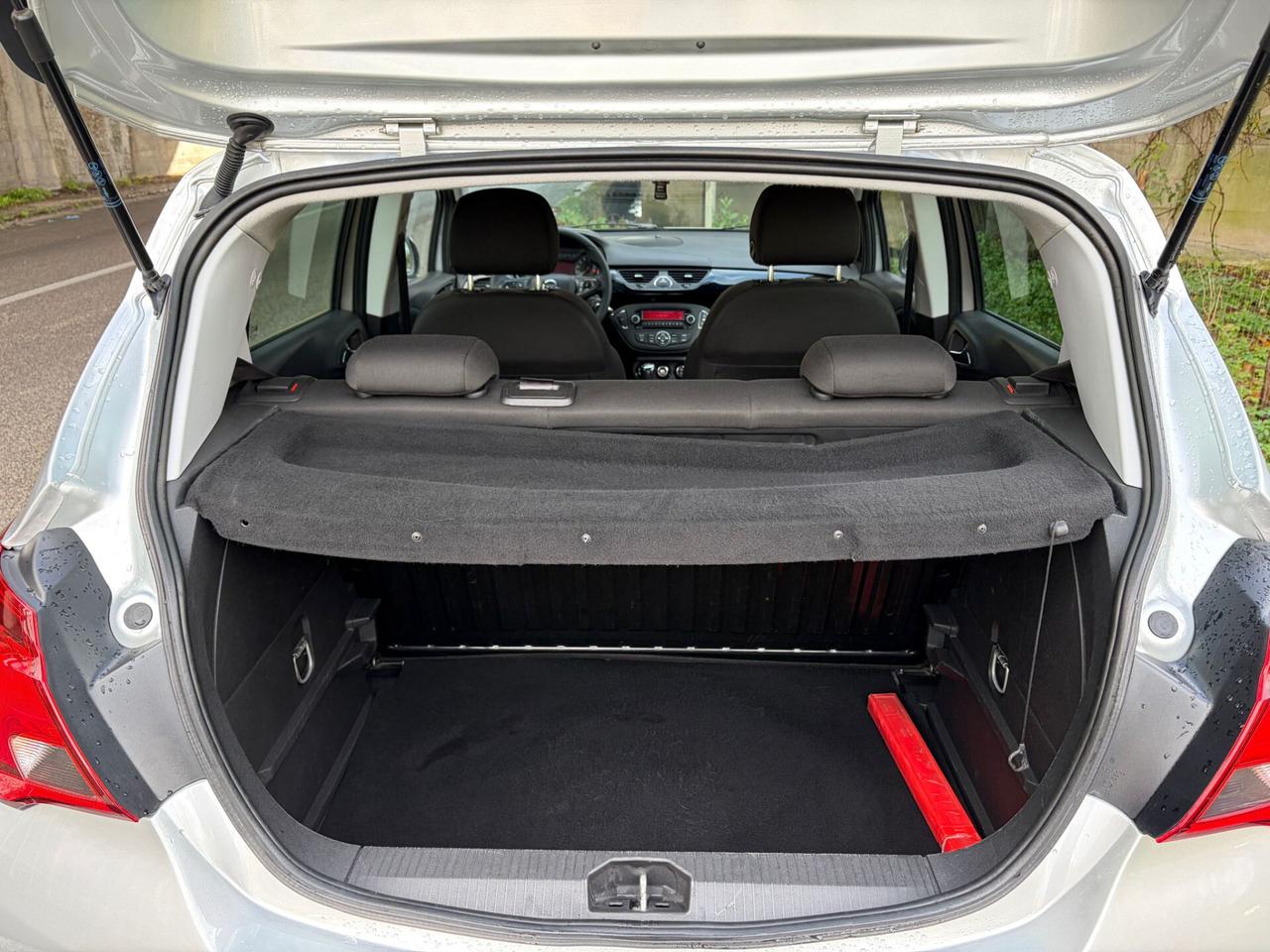 Opel Corsa 1.2 GPL 69CV 5P b-Color