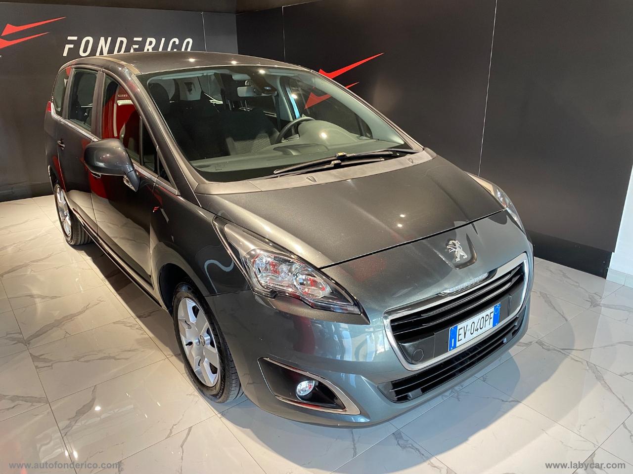 PEUGEOT 5008 1.6 HDi 115 CV Business