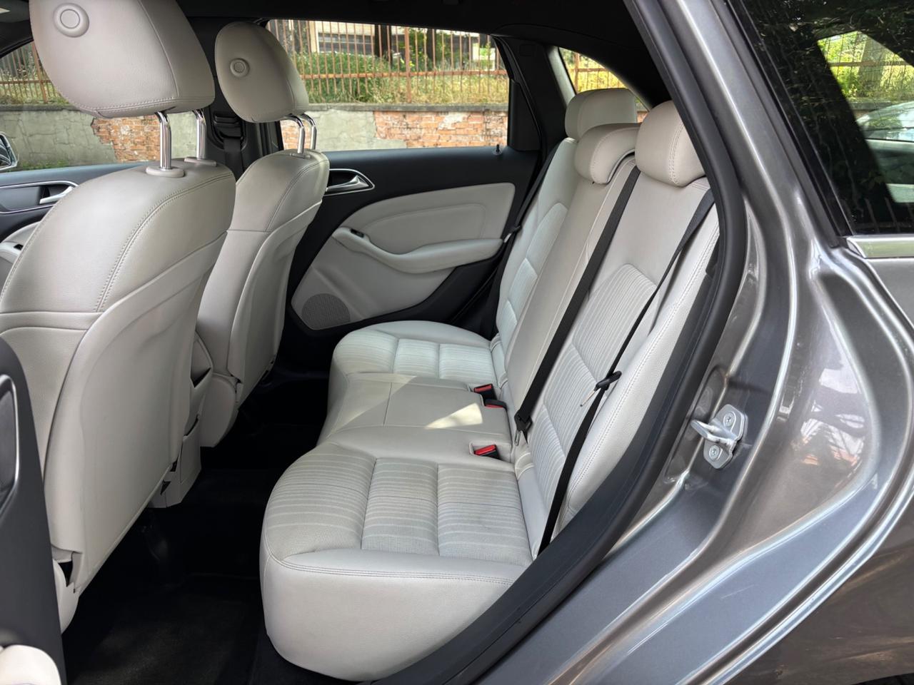 Mercedes-benz B 200 BlueEFFICIENCY Premium