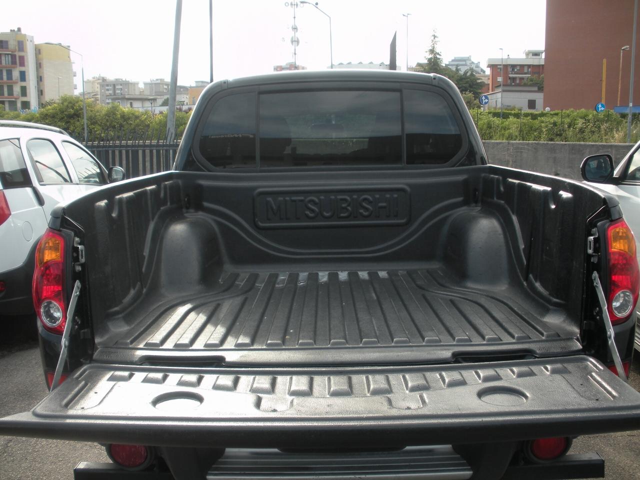 Mitsubishi L200 2.5 DI-D/136CV DC Intense DPF