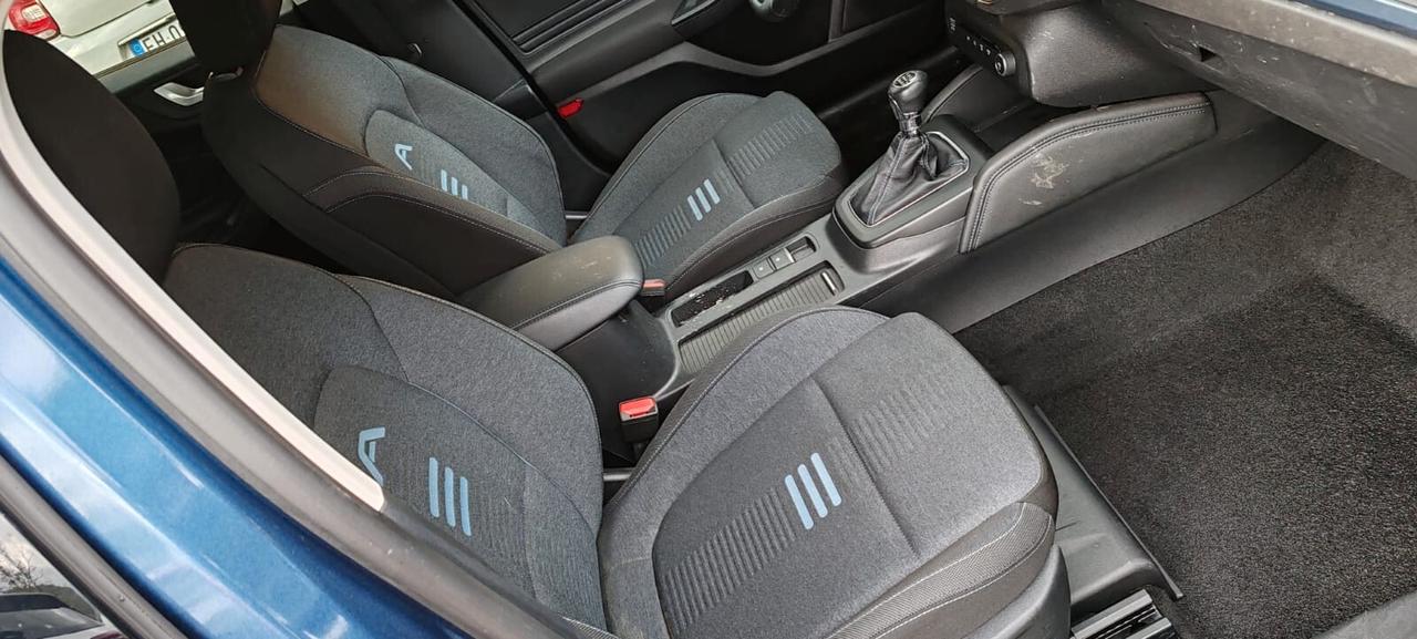 Ford Focus 1.0 Hybrid 125 CV leggermente alluvionata