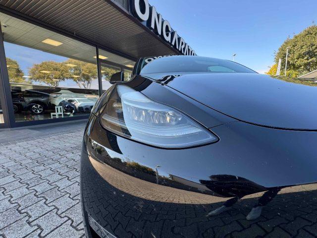 TESLA Model Y Performance AWD