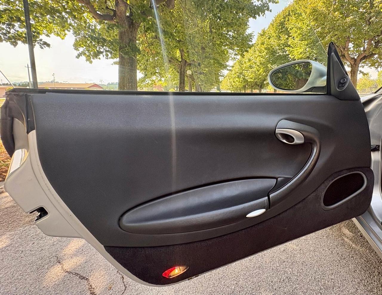 Porsche 996 - 911 Carrera cat Coupé
