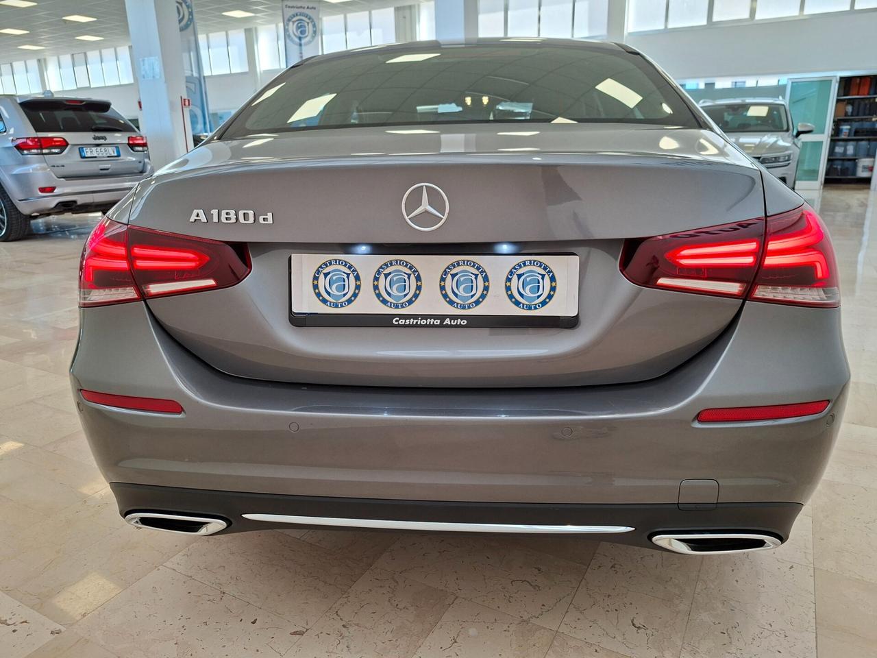 Mercedes-benz A 180 d Automatic Business SEDAN