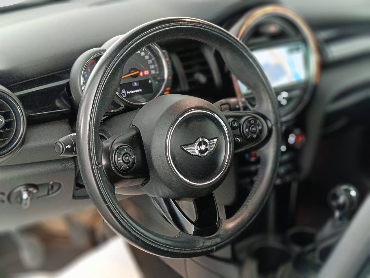 MINI Mini IV F55-F56 2014 - Mini 1.5 Cooper D Hype Seven 5p