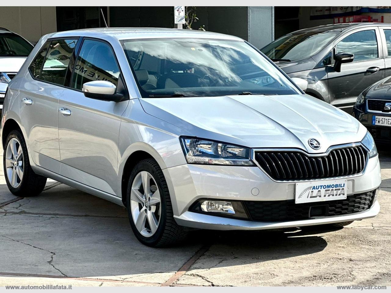 SKODA Fabia 1.0 MPI 60 CV Design Edition PER NEOPATENTATI