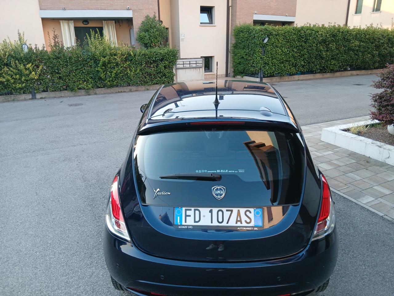 Lancia Ypsilon 1.2 69 CV 5 porte Gold tua a € 169 mese
