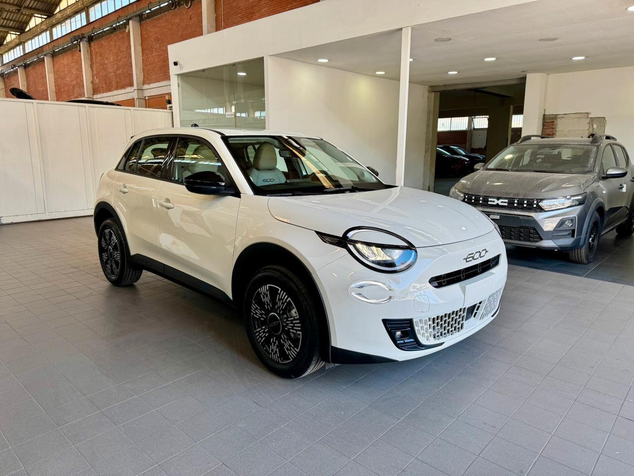 Fiat 600 Hybrid 145 CV DCT MHEV Icon KM0