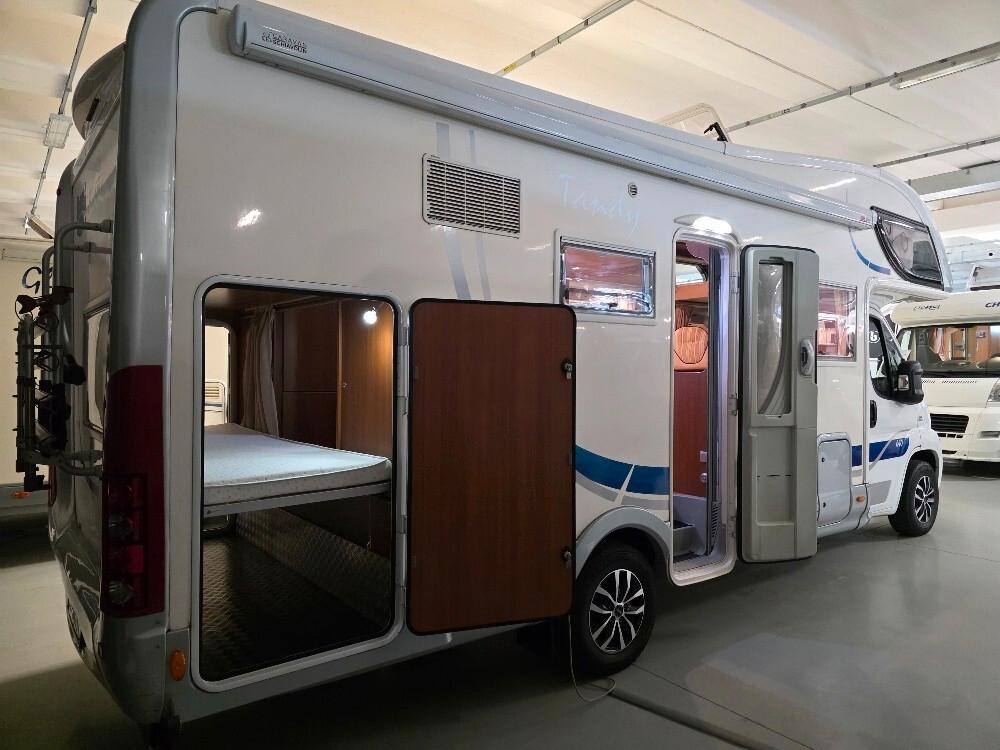 CAMPER MCLOUIS TANDY 640