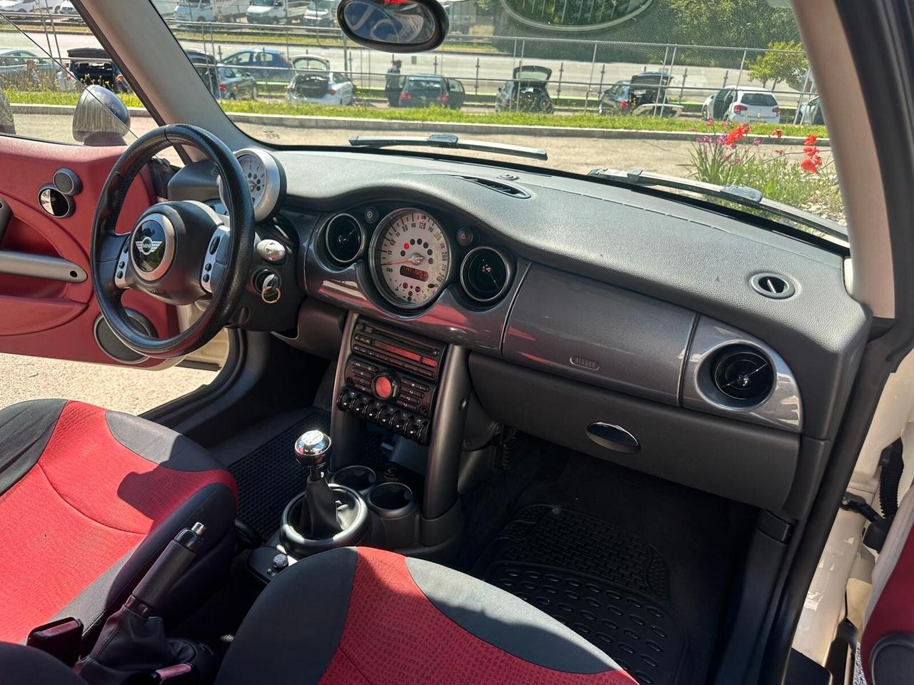 Mini Mini 1.4 tdi One D de luxe NEOPATENTATI