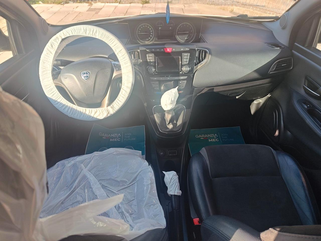 LANCIA YPSILON 1.2 69 CV 5P. PLATINUM