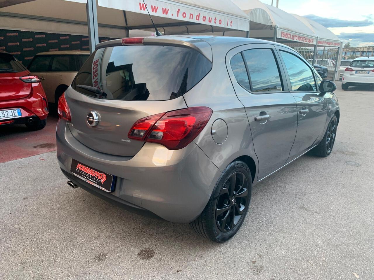 Opel Corsa 1.2 5 porte b-Color
