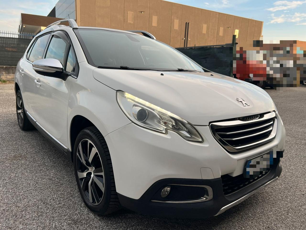 Peugeot 2008 1.6 e-HDi 115 CV Stop&Start Allure