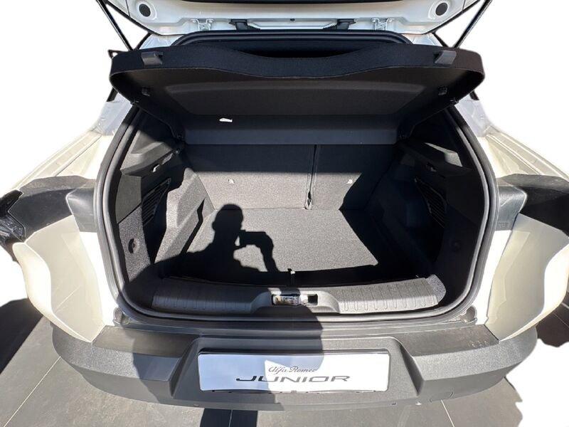 Alfa Romeo Junior Ibrida My25 Ibrida 1.2145cv Hybrid Edct6