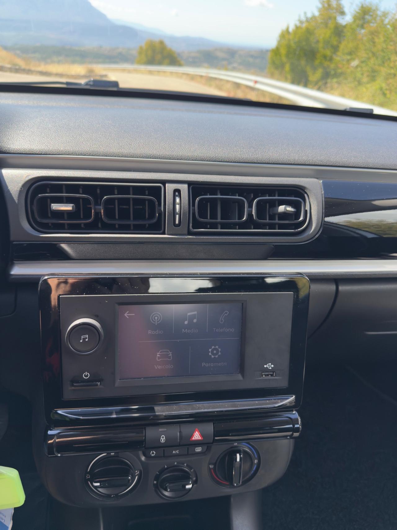 Citroen C3 BlueHDi 100 S&S Business Combi n1
