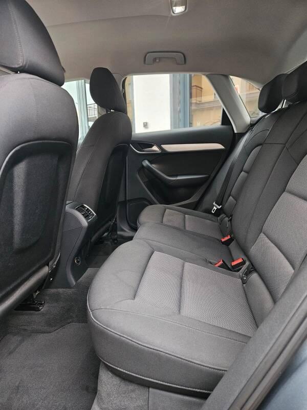 Audi Q3 2.0 tdi Sport 120cv