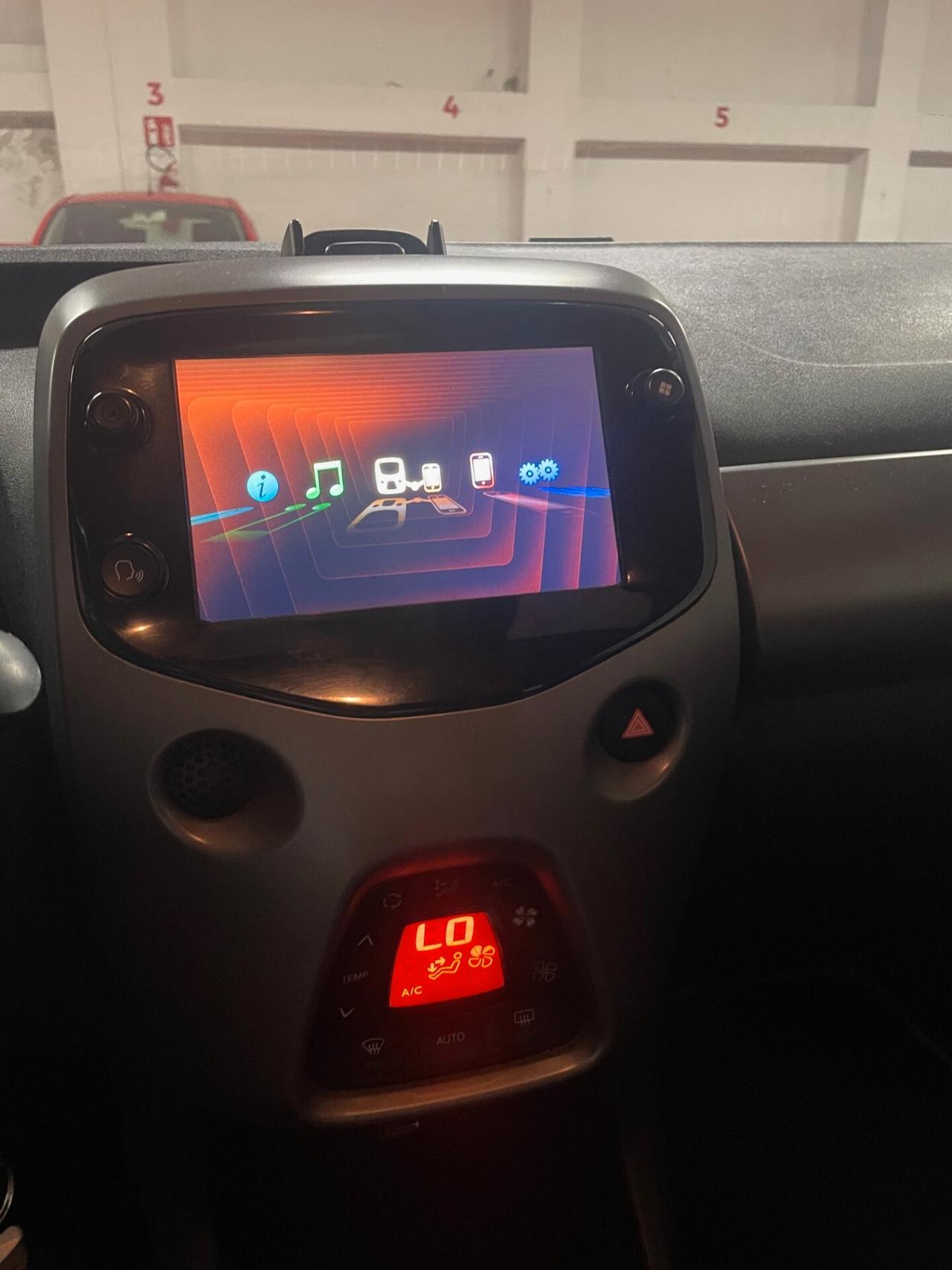 Toyota Aygo 1.0 VVT-i 72 CV 5 porte x-play