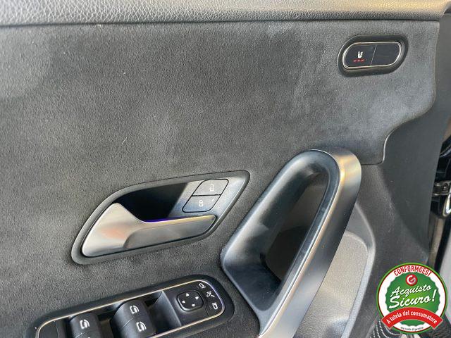 MERCEDES-BENZ A 200 Automatic Premium AMG *TETTO*