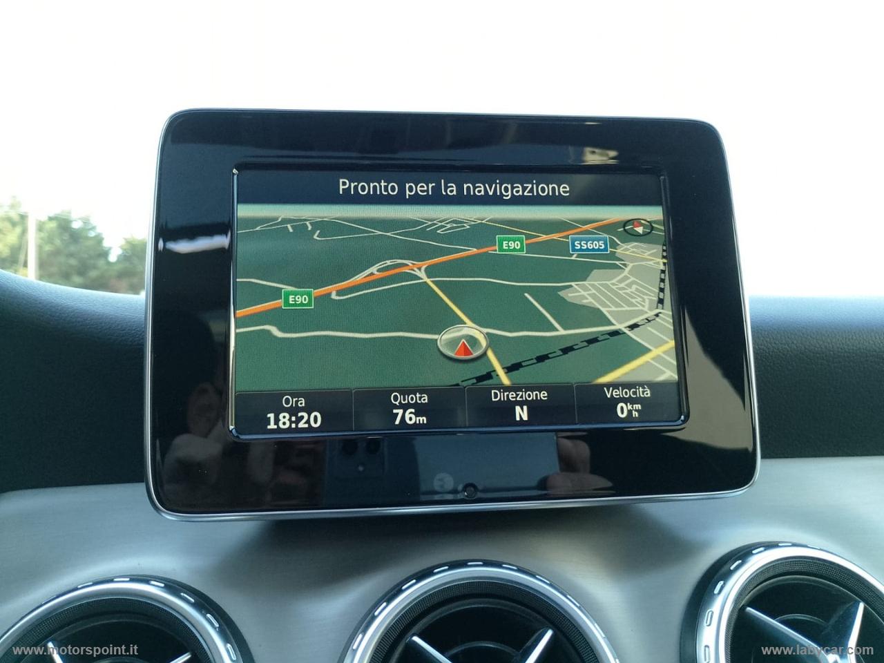 MERCEDES-BENZ GLA 180 d Automatic Sport *TETTO *PELLE