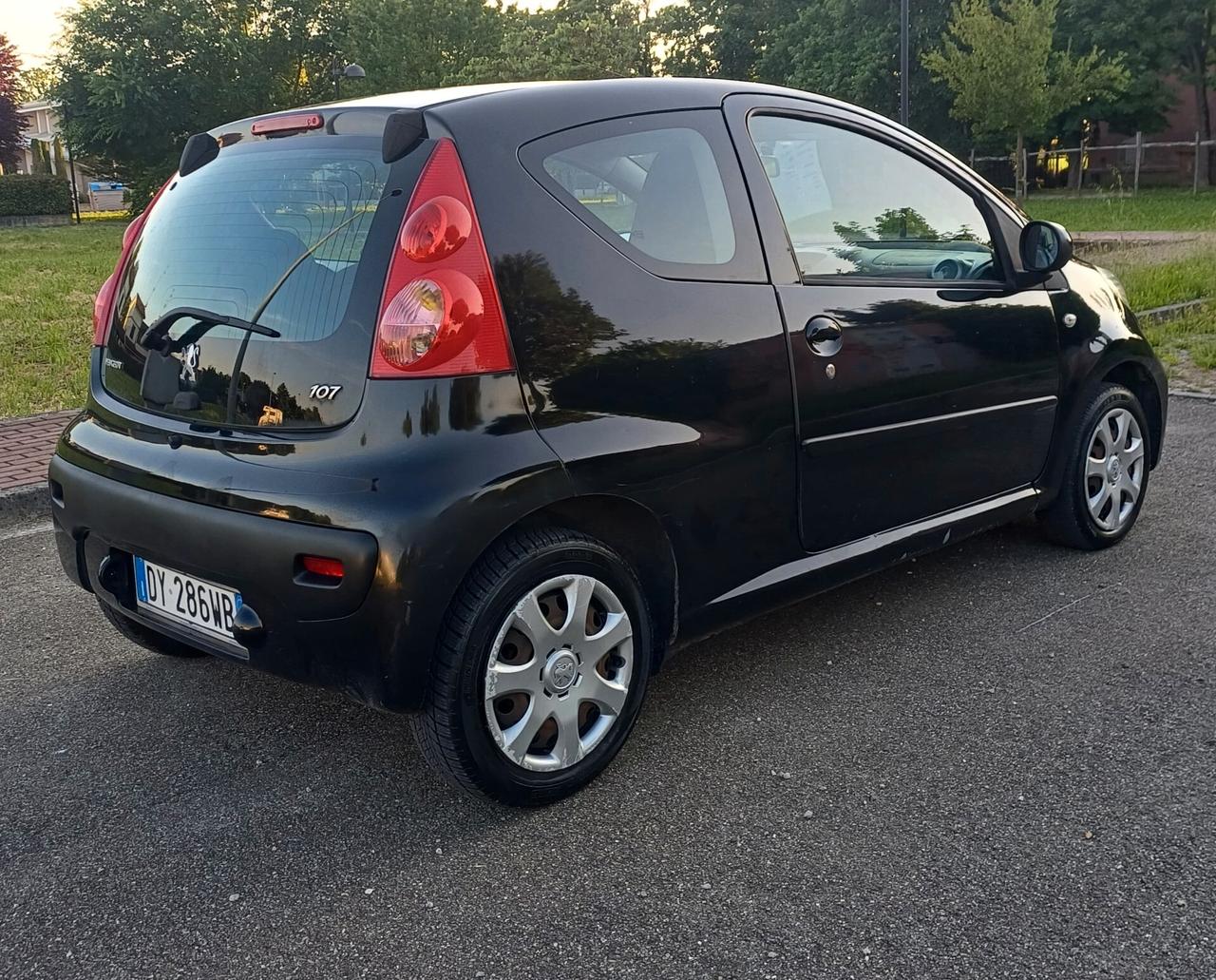 Peugeot 107 1.0 68CV 3p. Sweet Years