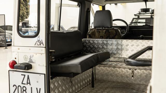 LAND ROVER Defender Td5 SW County**VEICOLO IN CONTO VENDITA**UNIPRO