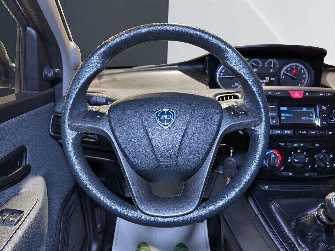 Lancia Ypsilon 1.2 69 CV 5 porte Elefantino