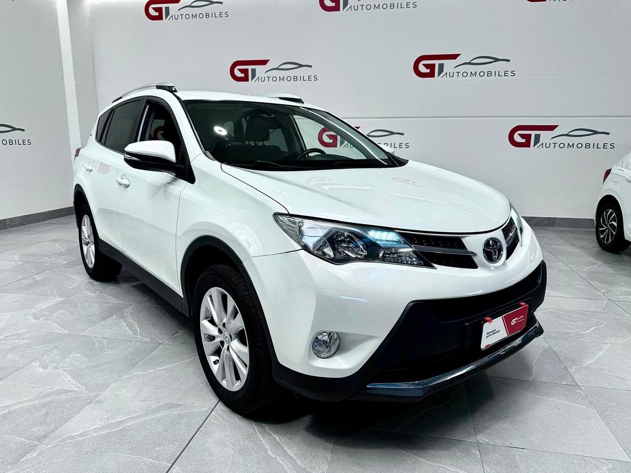 Toyota RAV 4 RAV4 2.2 D-4D 4WD Lounge