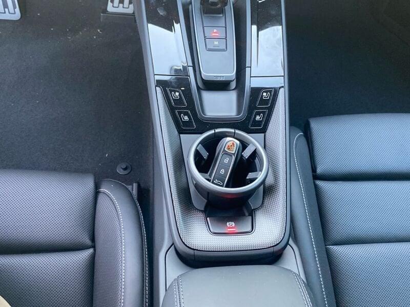 Porsche 911 911 Carrera 4 GTS 541 CV (992.2)